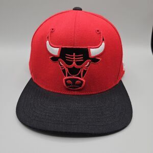 Chicago Bulls Hat Cap Snapback‎ Mitchell & Ness NBA Red/ Black Hardwood Classics